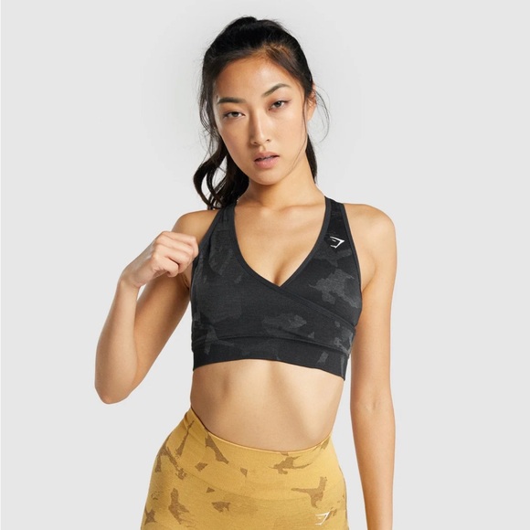 Gym Shark Adapt Camo Seamless Sports Bra - Picture 5 of 12